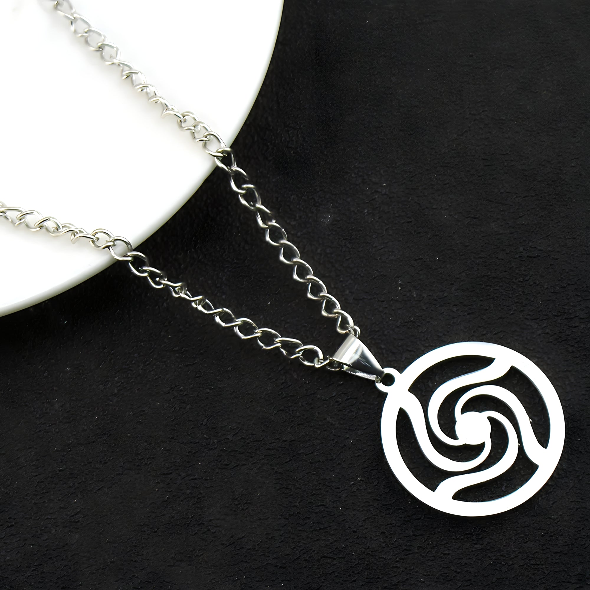 Jujutsu High Crest Necklace Jujutsu High Crest Necklace Sneakatelier